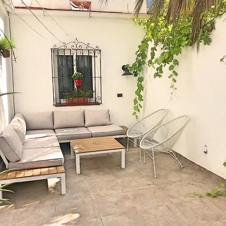 木屋 Town House With Patio In Quiet Residential Area 10 Min From