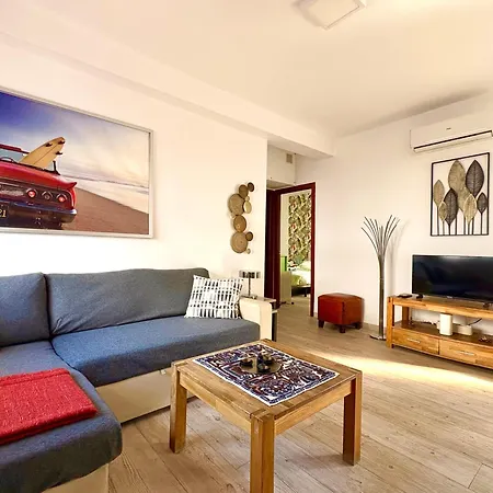 Quiet 3-bedroom House Near Town Hall & Centre * Torremolinos