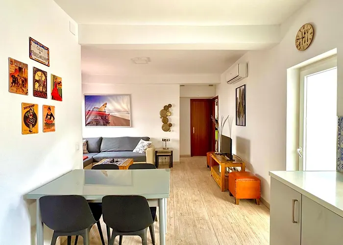 Town House With Patio In Quiet Residential Area 10 Min From Торремолинос