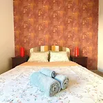 Town House With Patio In Quiet Residential Area 10 Min From Torremolinos