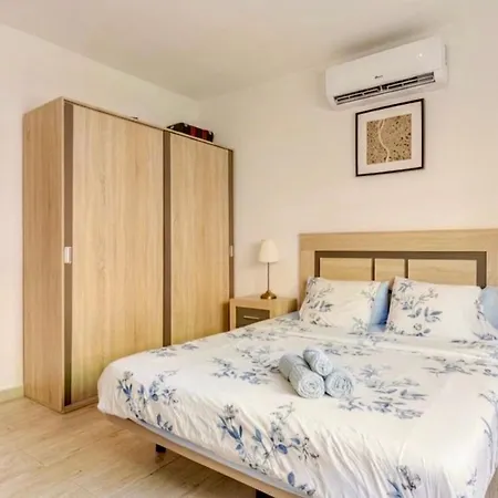 Quiet 3-bedroom House Near Town Hall & Centre توريمولينوس
