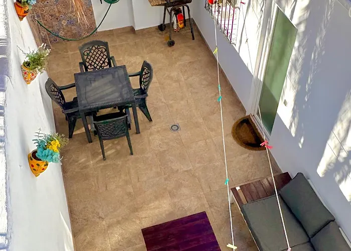 Σαλέ Town House With Patio In Quiet Residential Area 10 Min From *