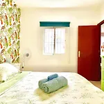 Town House With Patio In Quiet Residential Area 10 Min From * Torremolinos